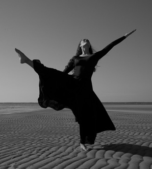Dance - B&W
